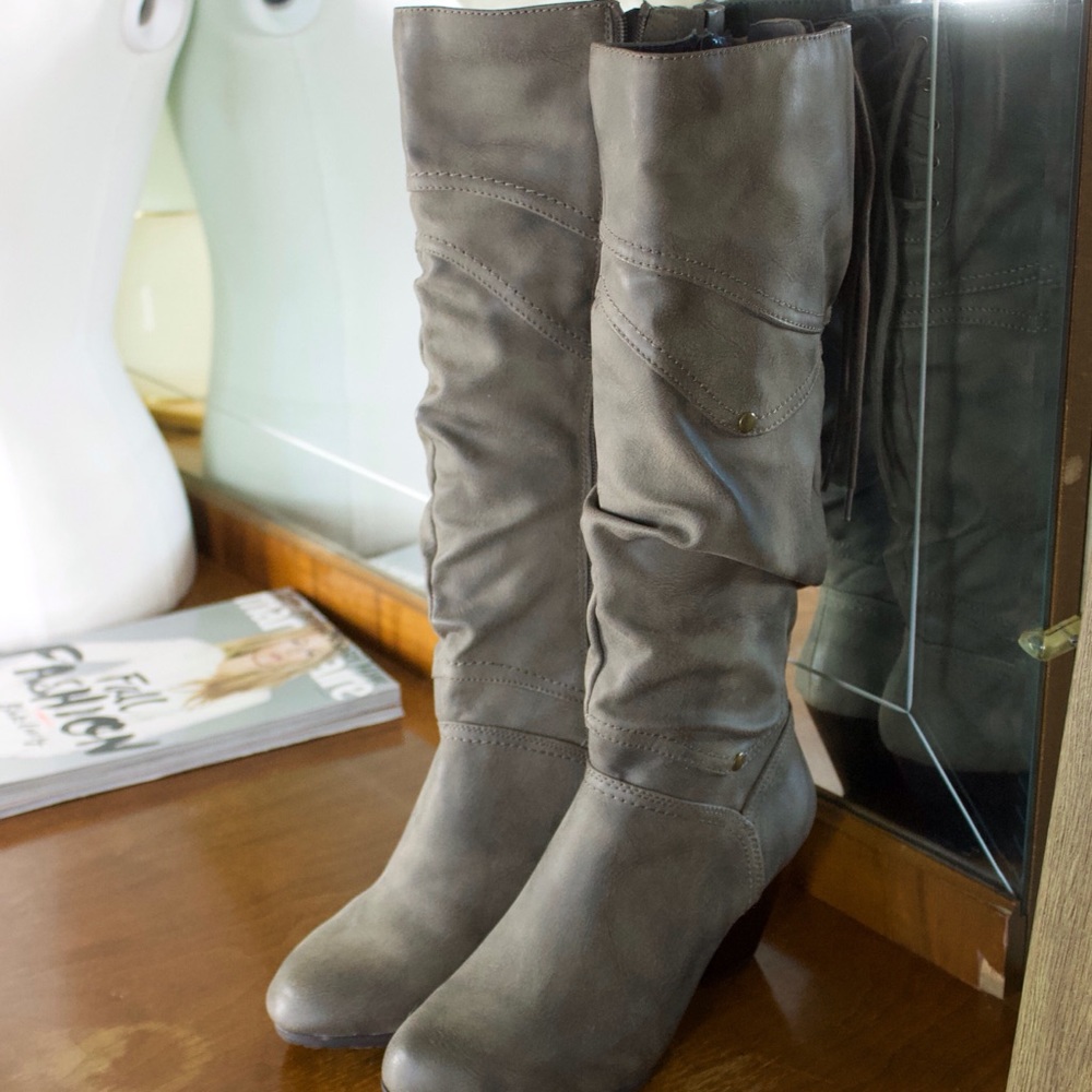 Wide Calf Grey Boot
